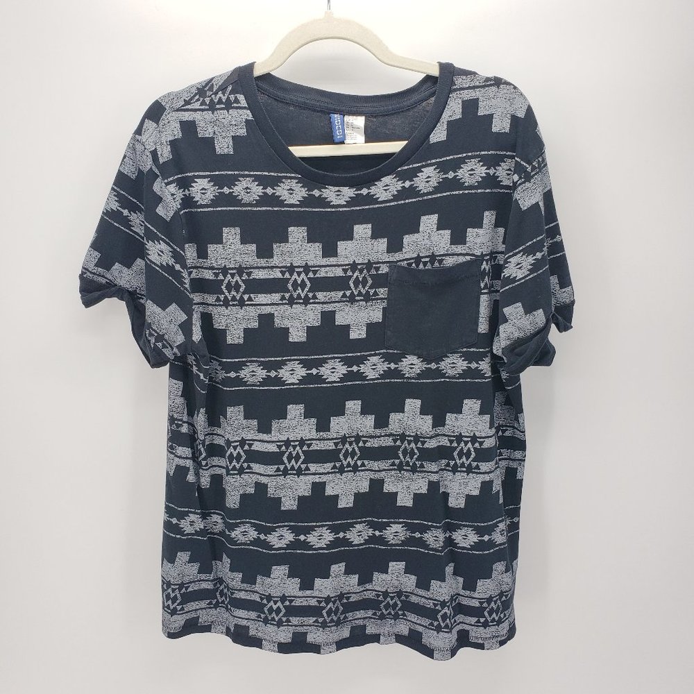 H&M | Short Sleeve Tee | Black & Gray